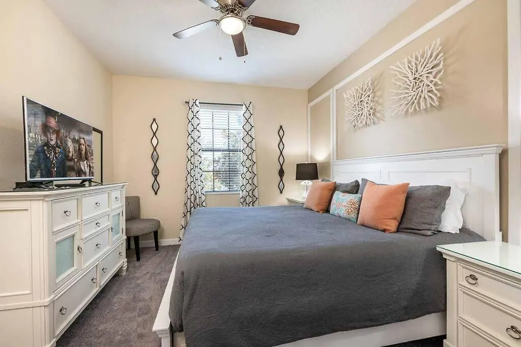 Luxury Family Friendly 8 Bedroom Villa Near Disney location
