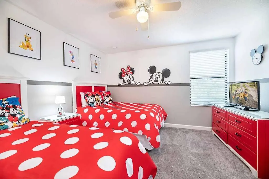Luxury Family Friendly 8 Bedroom Villa Near Disney Davenport