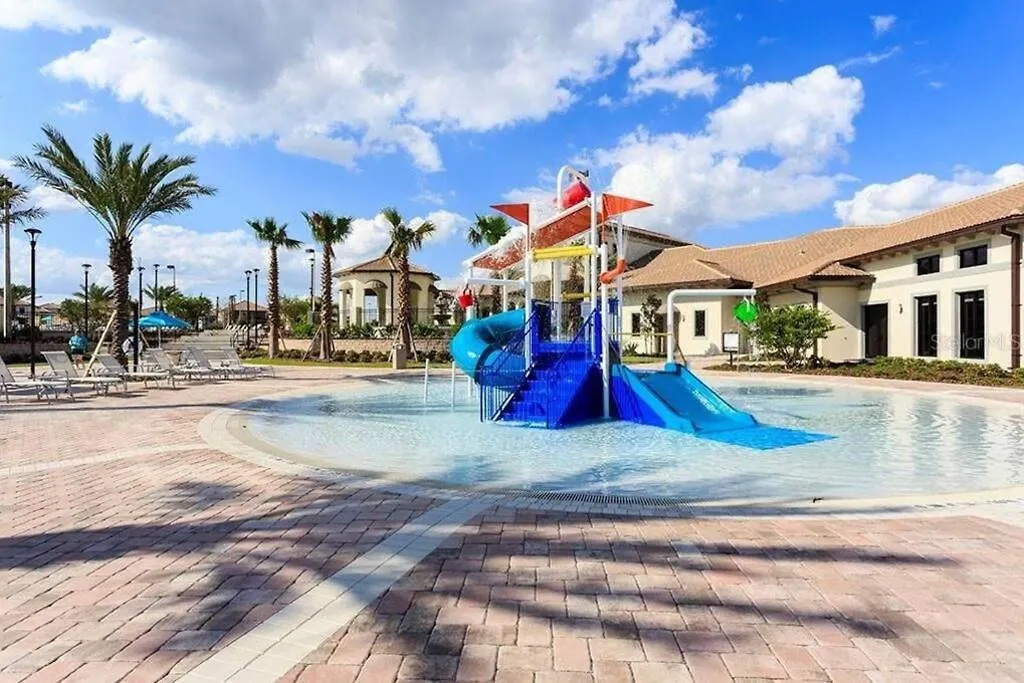 Luxury Family Friendly 8 Bedroom Villa Near Disney Davenport